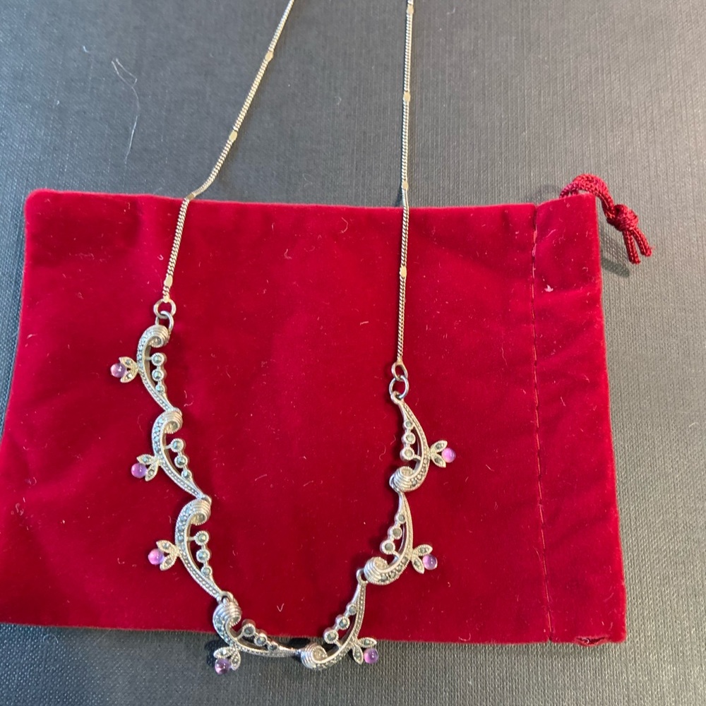 Neckalce